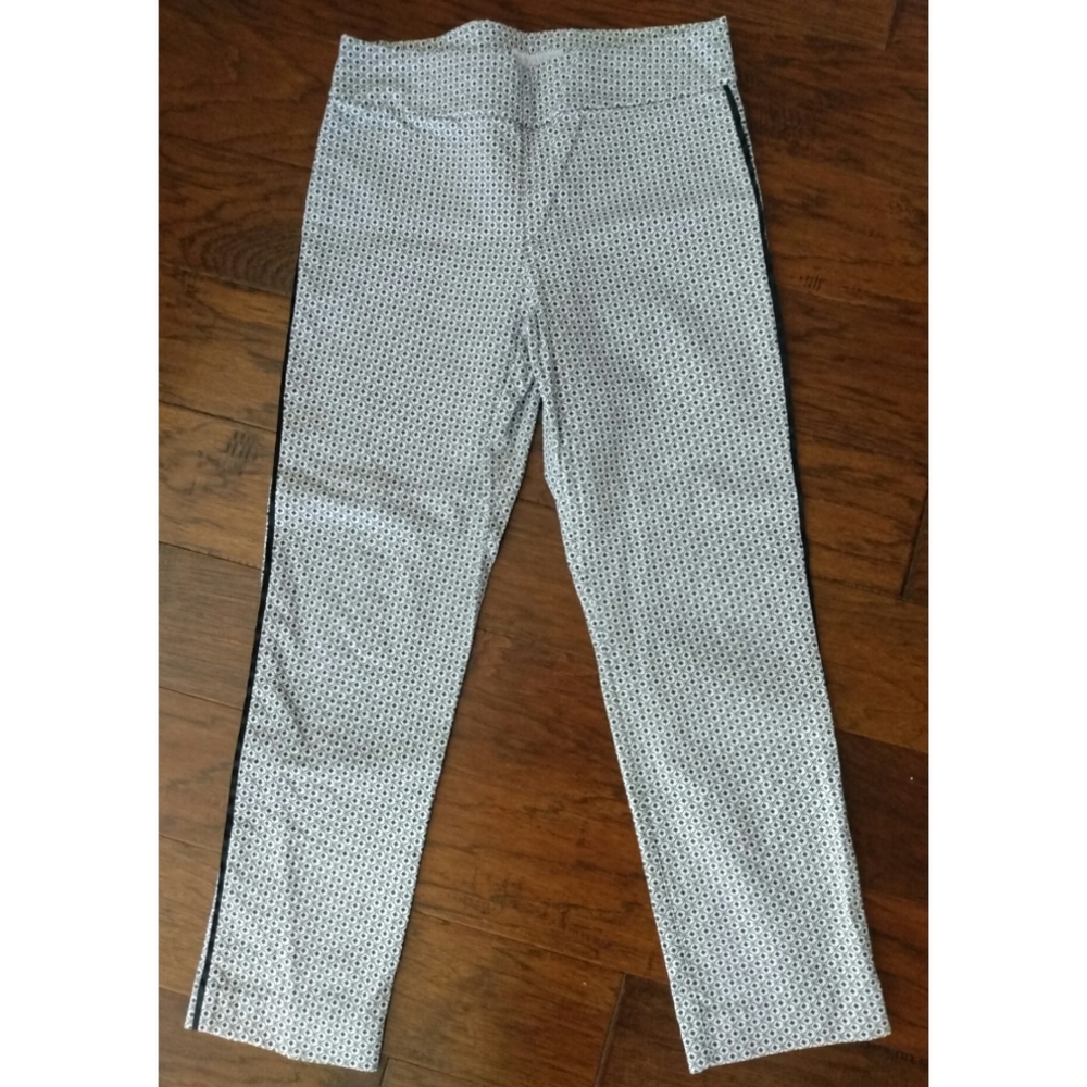 Margaret M slimming front pants EUC